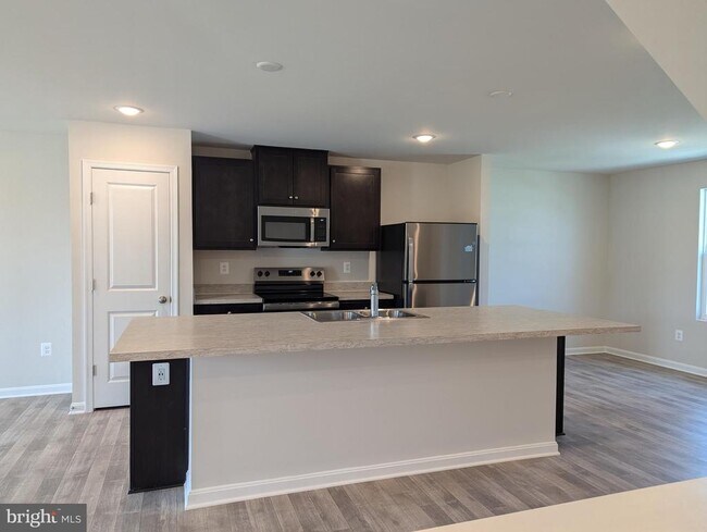 Building Photo - 107 Whimbrel Rd