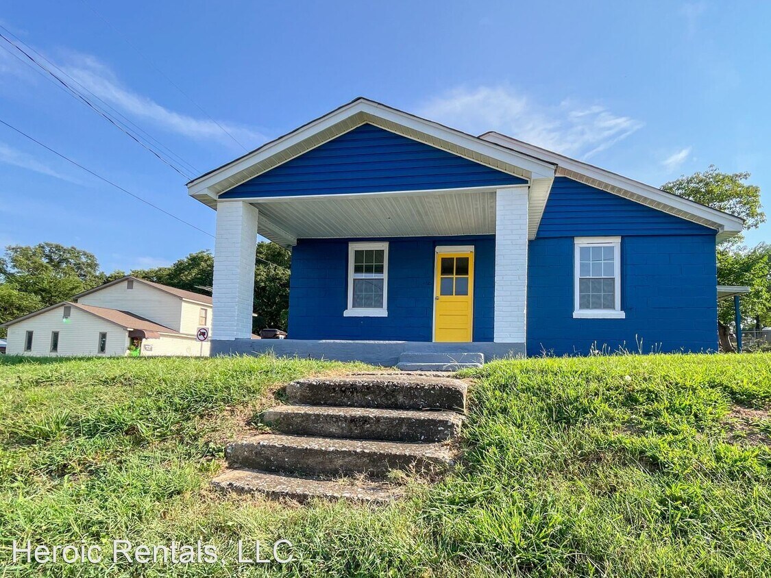 2 br, 1 bath House 201 School St House Rental in Duncan, SC