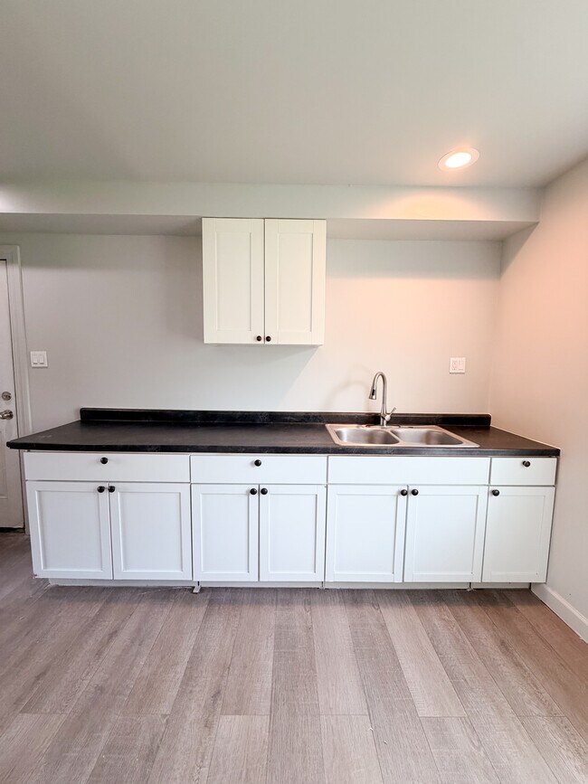 Foto del edificio - 15815 Evergreen Rd