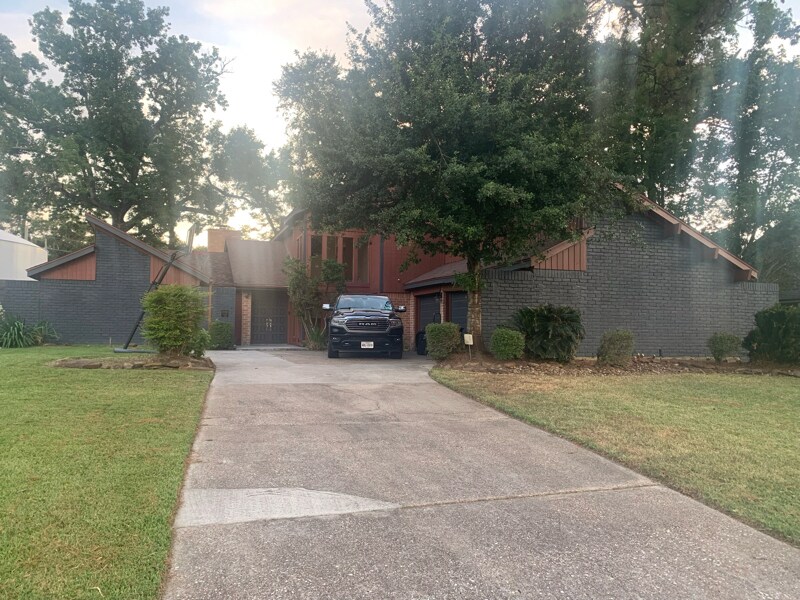 Foto principal - 20035 Pinehurst Pl Dr