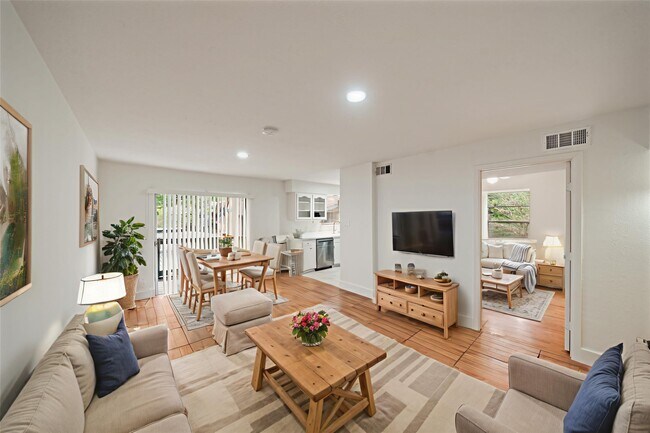 Foto del edificio - 8245 Kingsbrook Rd