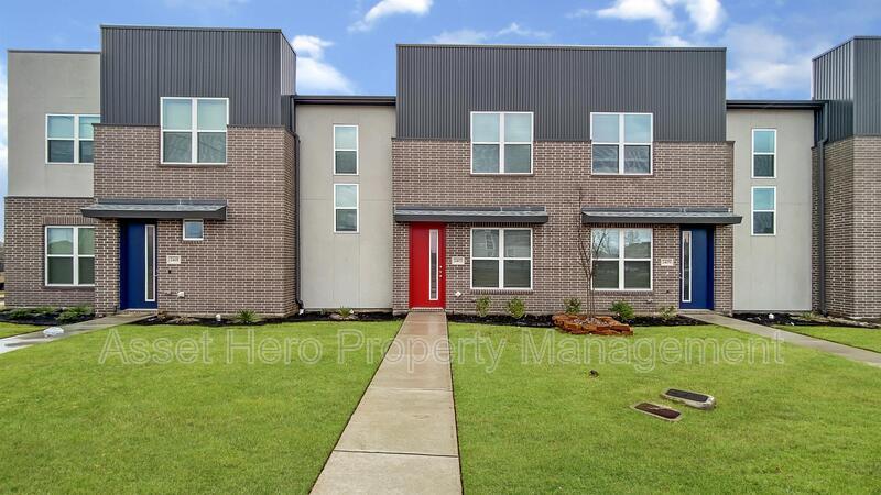 Primary Photo - 2403 Chinook Way