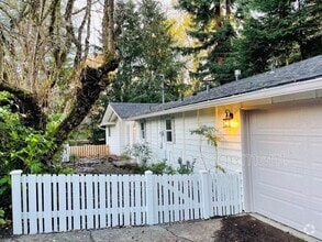 Building Photo - 18559 58th Ave NE