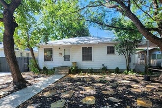 Building Photo - 1511 Alguno Rd