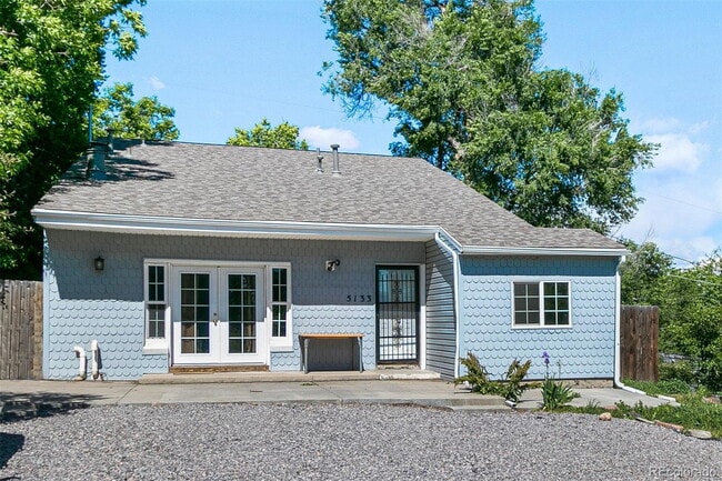 Foto del edificio - "Spacious 5-Bedroom Denver Gem with 2.5 Baths and 1,920 Sq Ft of Comfort!"