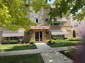 Building Photo - 10405 S Keating Ave