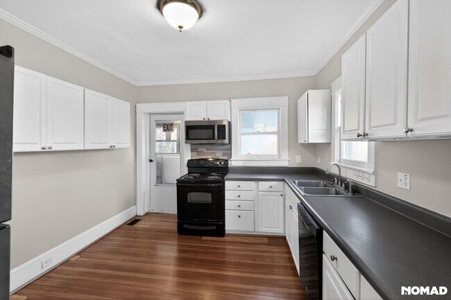 Foto del edificio - 808 Spring Garden St