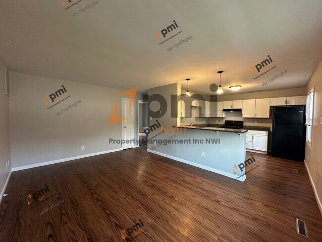 Foto del edificio - 5831 Creekview Ct W