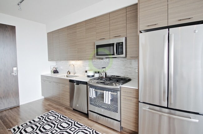 Photo - 328 W Chestnut St Apartment