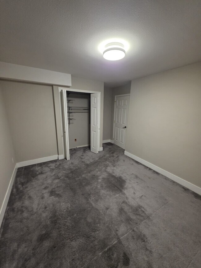 Photo du bâtiment - 23016 Cliff Ave