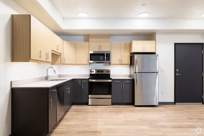 2BR, 2BA - 882SF - Capitol Homes Apartments