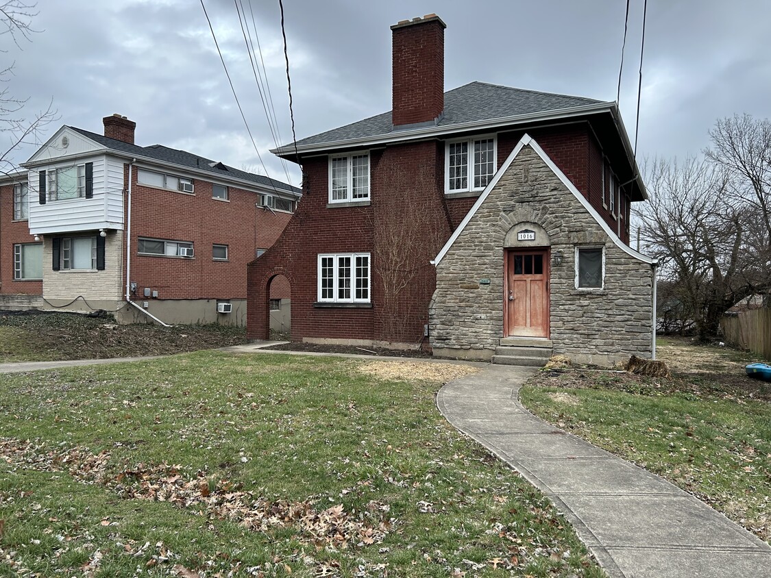 Foto principal - 1016 Springfield Pike