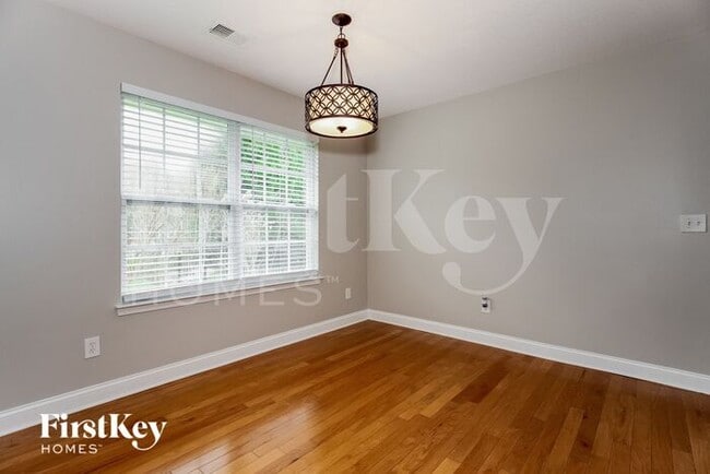 Building Photo - 2540 Glyncastle Way