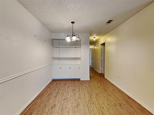 Foto del edificio - 1912 Crooked Ln