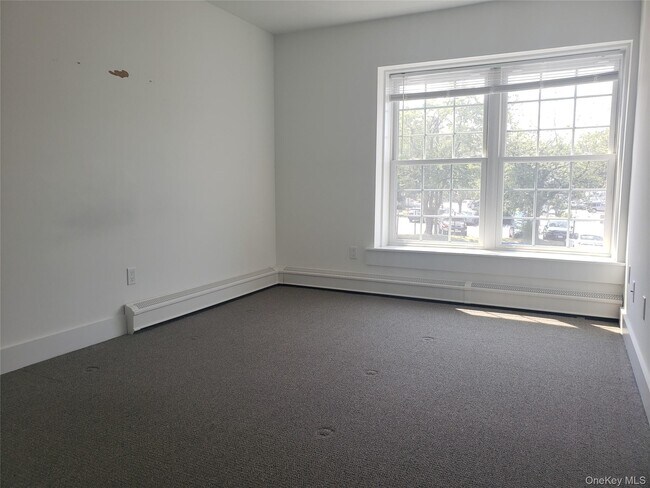 Foto del edificio - 100 Mariners Way