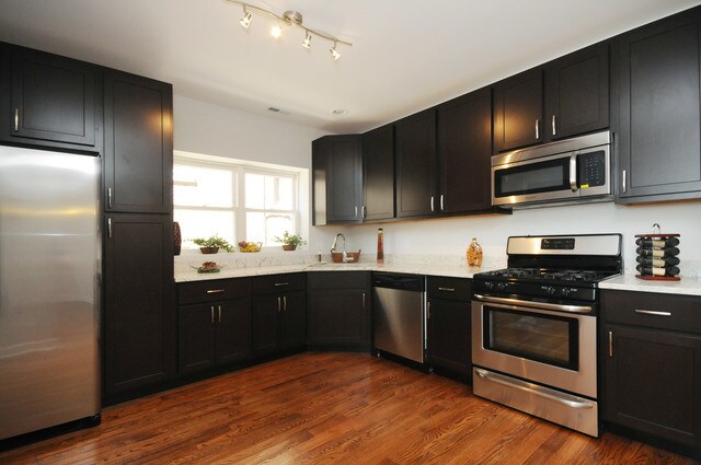 Foto del edificio - 2045 W Arthur Ave