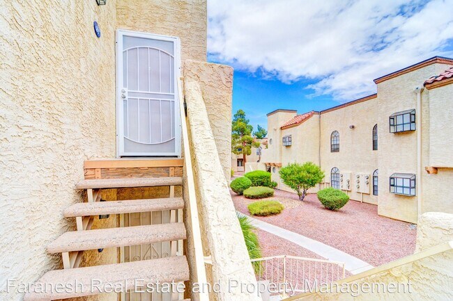 Foto del edificio - 2 br, 2 bath House - 2980 Juniper Hills Bl...