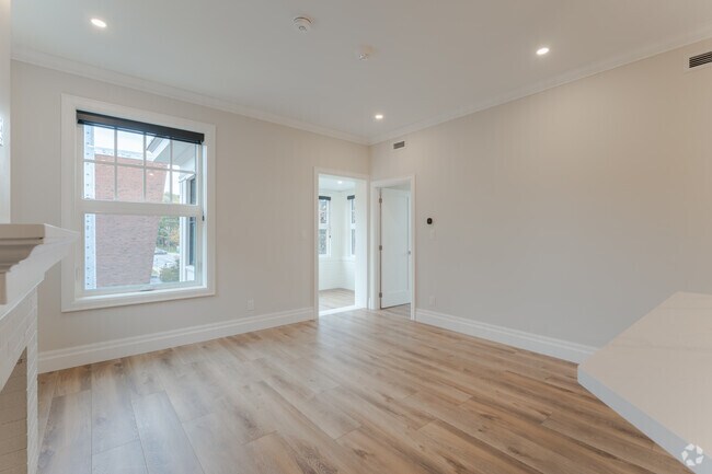 2 chambres, 1 salle de bain - 791 pi² - Salon - 100 Charlton Ave W