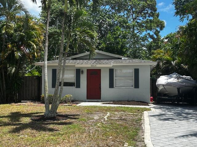 Foto principal - 4864 Lincoln Rd