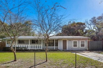 Building Photo - 2233 Bourget Dr