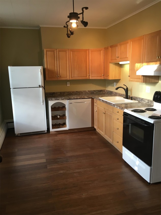Foto principal - 412 Wayne St
