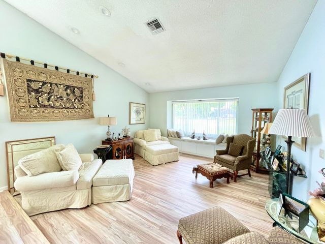 Foto del edificio - 11933 Waterwood Dr