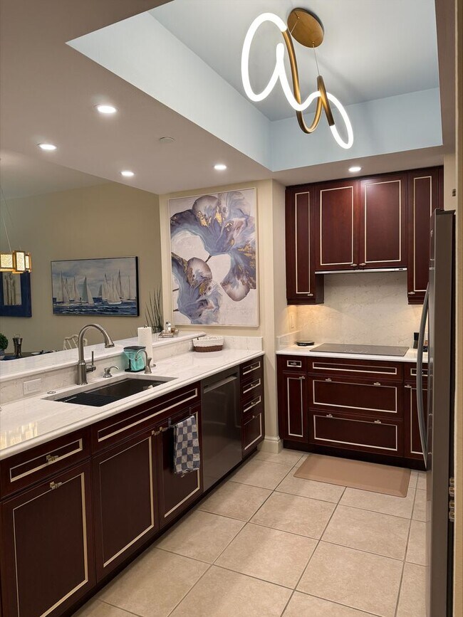 Foto del edificio - Short term ONLY luxury 2/2 condo in the heart of downtown Sarasota