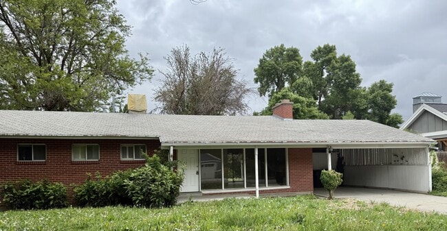 Foto del edificio - 1691 Meadowmoor Rd