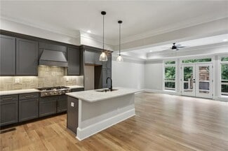 Building Photo - 240 Mystic Ridge Hill