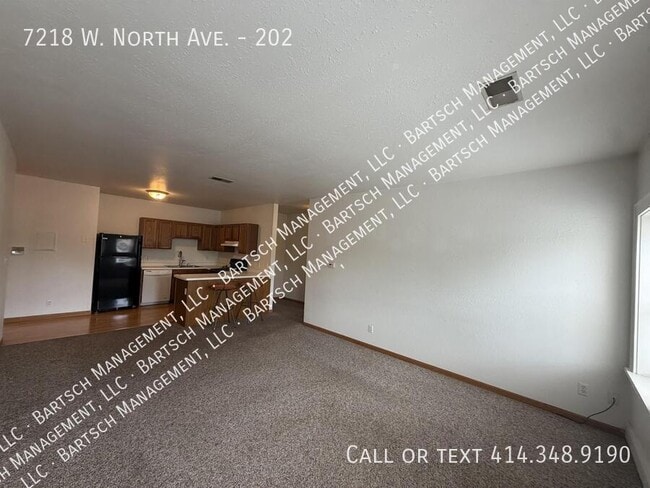 Foto del edificio - 7218 W North Ave