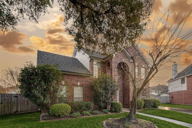 Foto del edificio - 1723 Park Ridge Dr