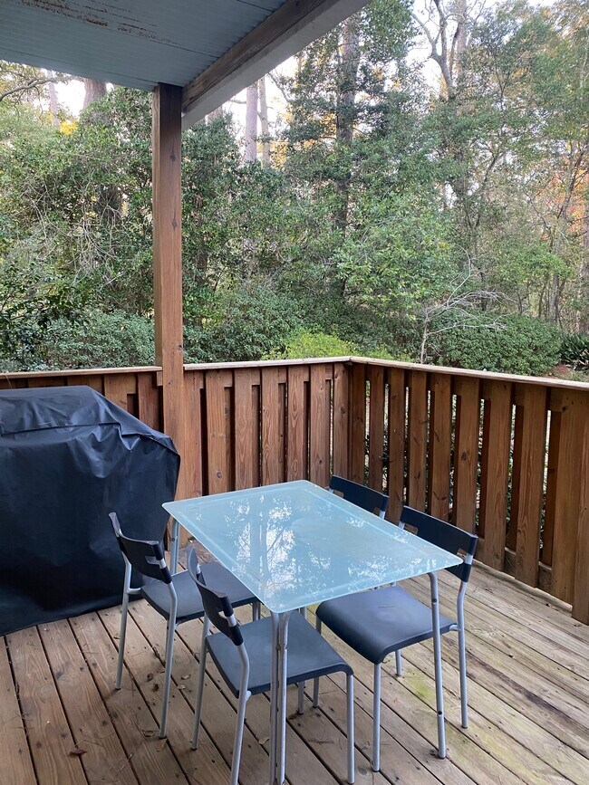 Foto del edificio - 512 Williams St