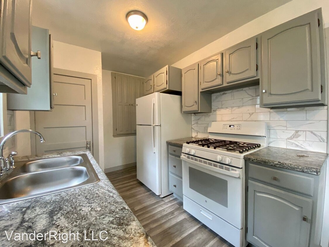 Primary Photo - 1 br, 1 bath House - 1733 W 11th St