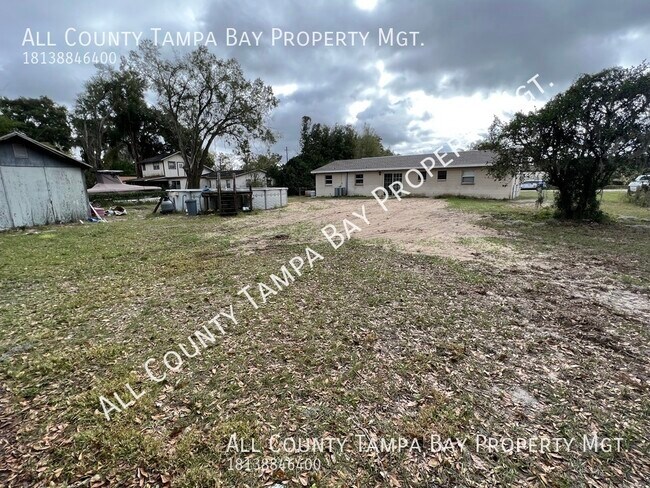 Building Photo - 5620 Kenny Dr