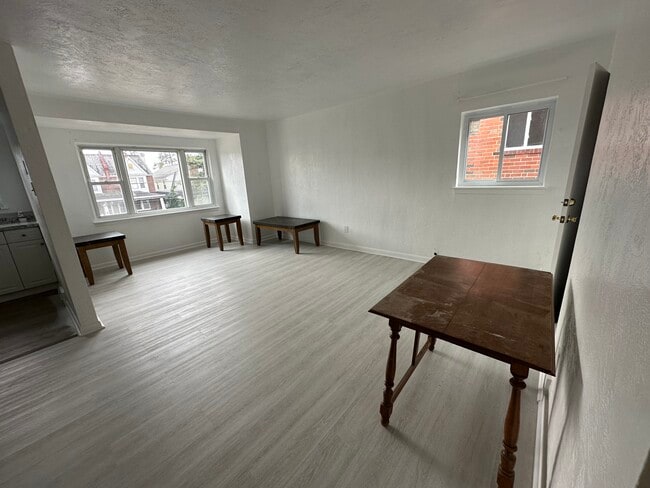 Building Photo - 1227 W Marshall St