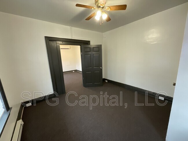 Foto del edificio - 591 McAllister St
