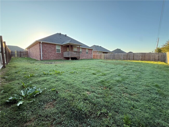 Foto del edificio - 817 Saddlebrook St
