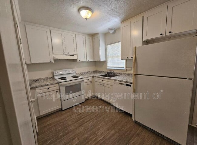 Photo - 220 Piney Mountain Rd House