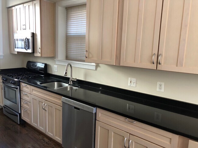 Plentiful kitchen countertops and cabinets - 1307 Florida Ave NW
