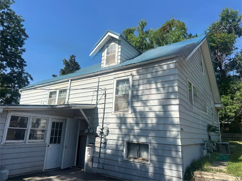 Foto del edificio - 4229 Canyon Lake Dr