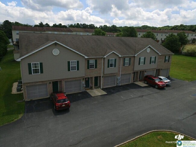 Building Photo - 7280 Adams Ct