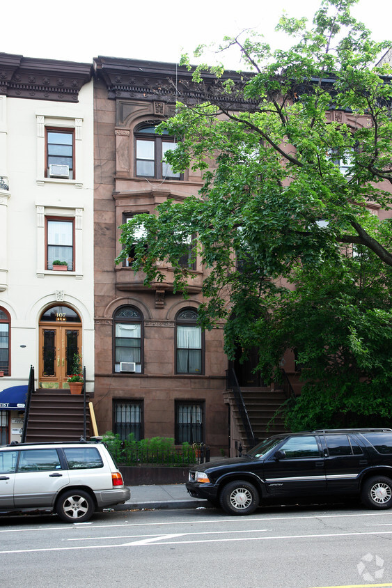 Building Photo - 409 9th St