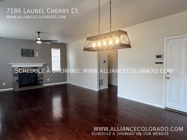 Foto del edificio - 7186 Laurel Cherry Ct