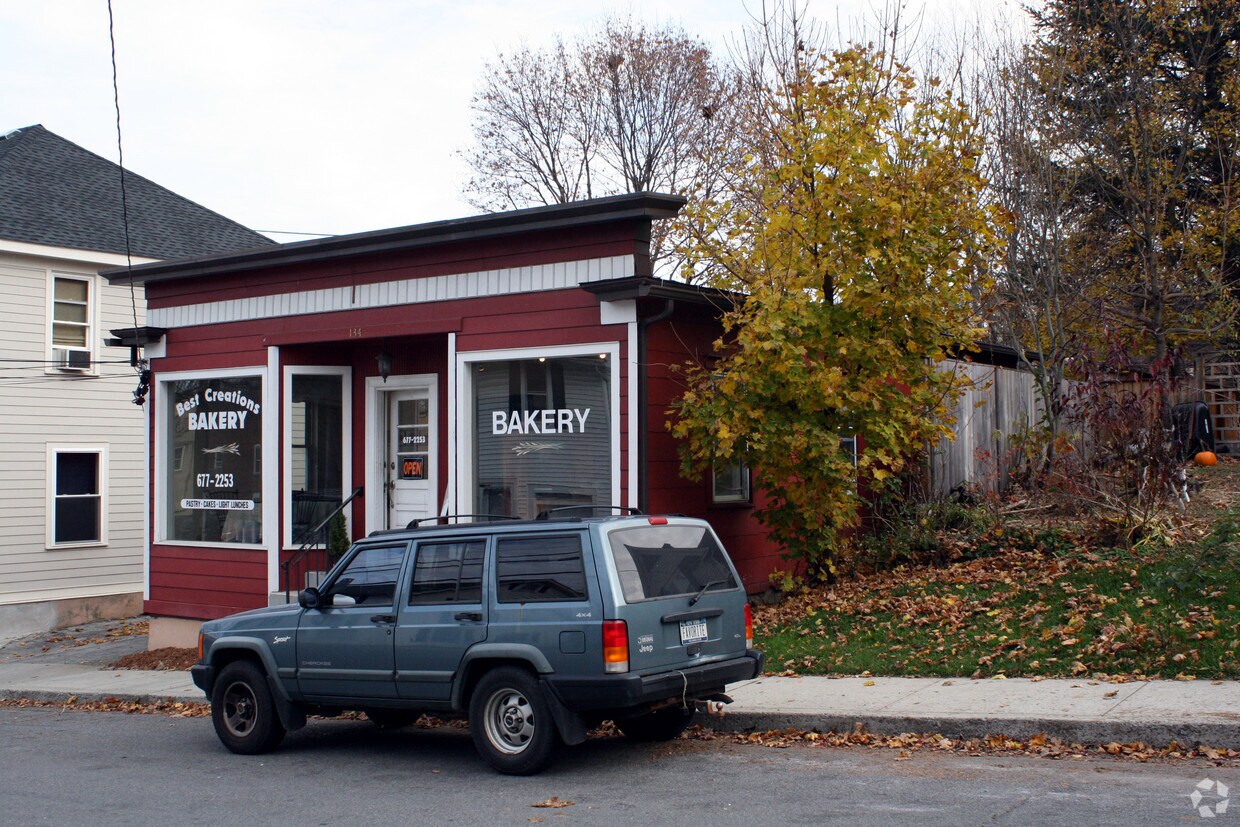 Building Photo - 134-138 Church St