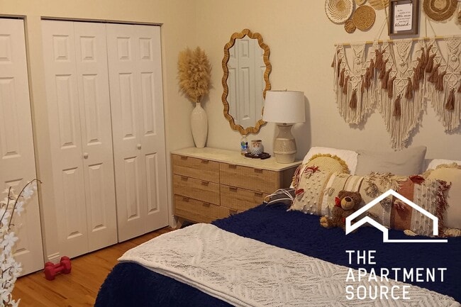 Foto del edificio - 918 Green Bay Rd