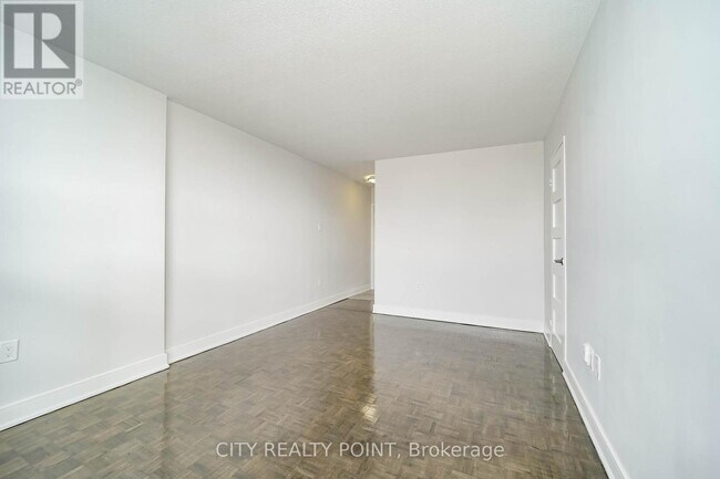 Photo du bâtiment - 1500 Bathurst St