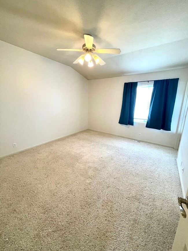Foto del edificio - Charming 3-Bedroom, 2-Bath Home in Quail Run!
