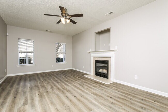 Building Photo - 6920 Spanglers Spring Way