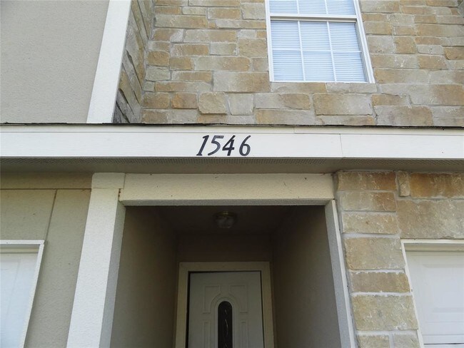 Building Photo - 1546 Village Way Dr