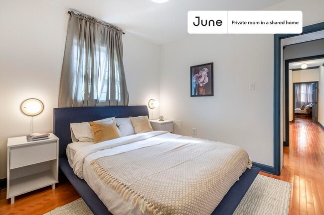 Private bedroom in 3 bed/3 bath Home - Private bedroom in 3 bed/3 bath Home